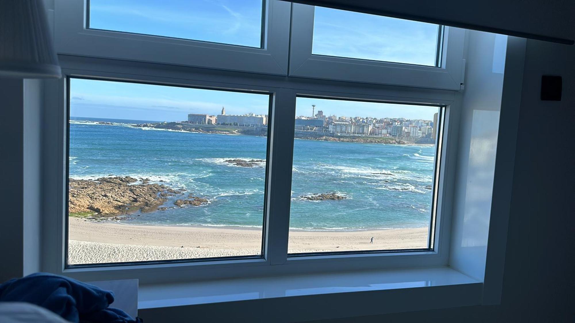 Piso Con Vistas A La Playa De Riazor Apartment